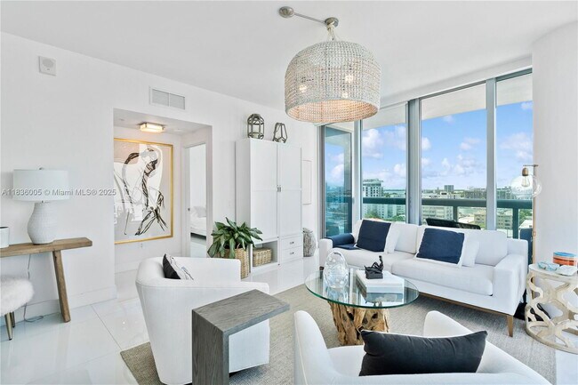 6899 Collins Ave