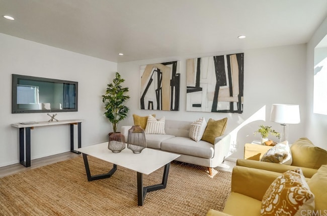 Photo - 25826 Hillworth Ave