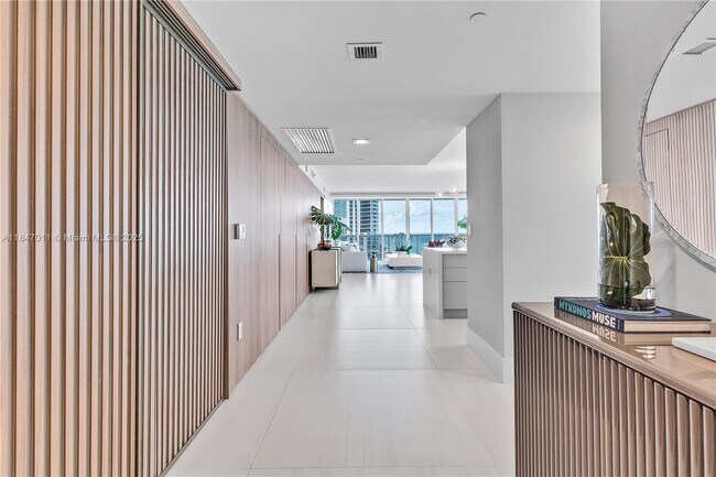 Photo - 1830 S Ocean Dr Unidad 1501