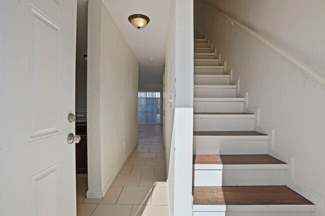 Photo - 3557 Merced Ave