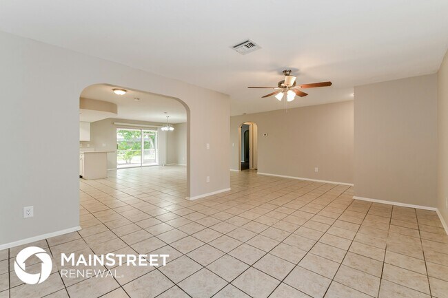 Photo - 1060 SE 20th Ct