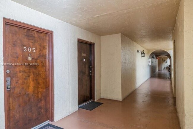 Photo - 8860 SW 123rd Ct Unit K305