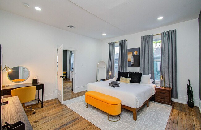 Photo - 1811 Washington Ave Unit SI ID1539415P