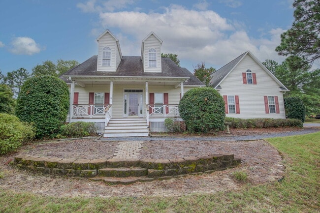 Photo - 380 Sullivan Dr