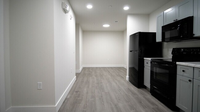 Photo - 15 Hungerford Terrace Unit 4