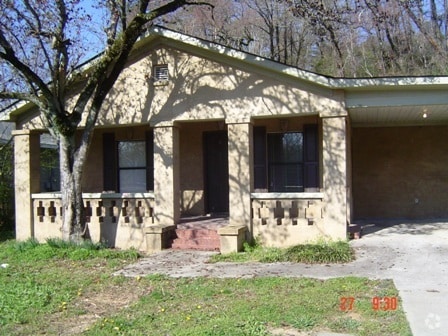Building Photo - 7680 US-31 Rental