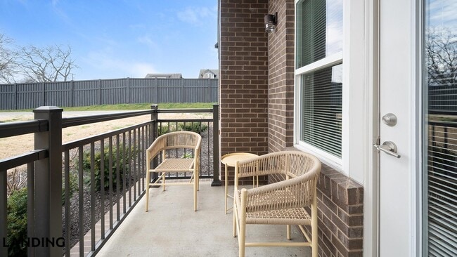 Photo - 1801 Meridian St Unidad 911