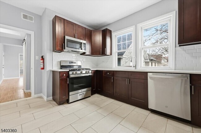 Photo - 76 Riggs Pl Unit 2