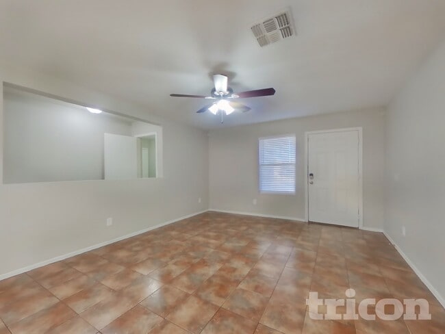 Photo - 11519 W Windrose Ave