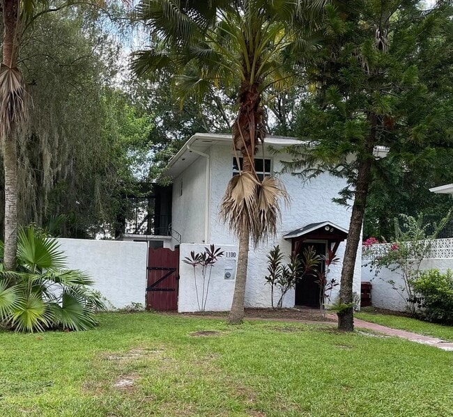 Photo - 1100 Granada Way House