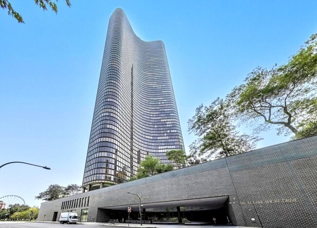 Building Photo - 505 N Lake Shore Dr Unit 1407-1408