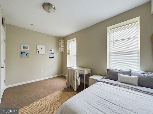 Photo - 1842 N Bouvier St