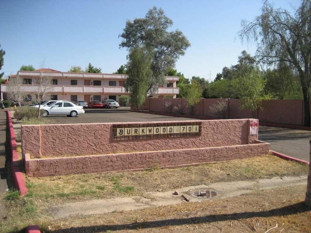 Burkwood Apartments - Burkwood Apartments