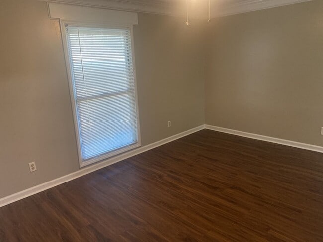 Photo - 4702 Rowland Ave