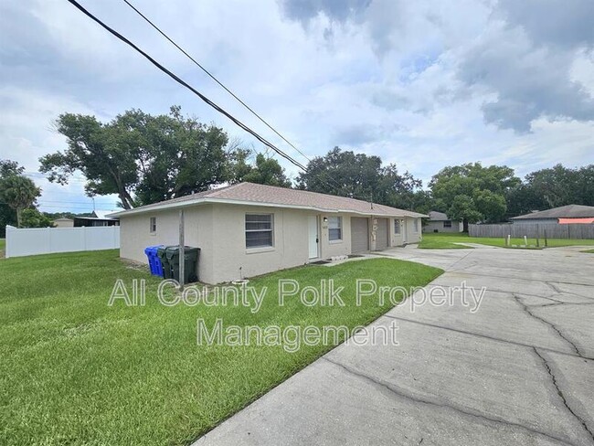 Building Photo - 5423 N Orange Ave Rental