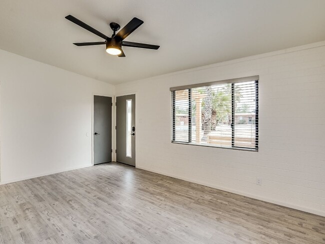 Photo - Two Bedroom Luxury Apartment Homes