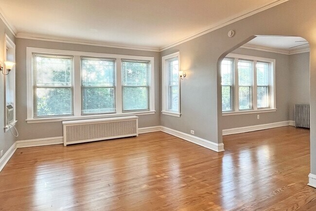 Photo - 101-111 S. Harvey Ave. and 237-249 South Blvd.