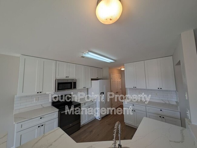 Photo - 11307 Breezehill Ln