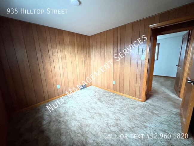 Photo - 935 Hilltop St House