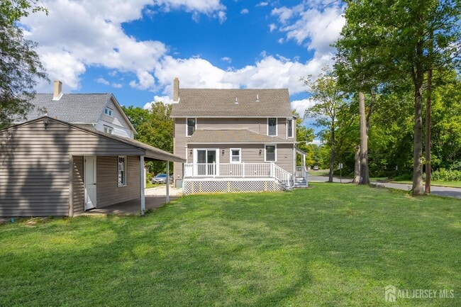 Photo - 3547 Finlaw Ave