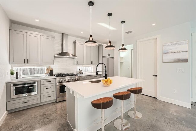 Photo - 1707 Perez St Unit 1