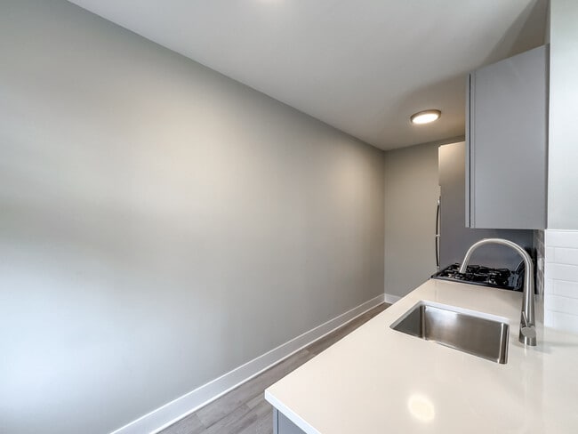 Photo - 385 Hazel Ave Unidad J01W