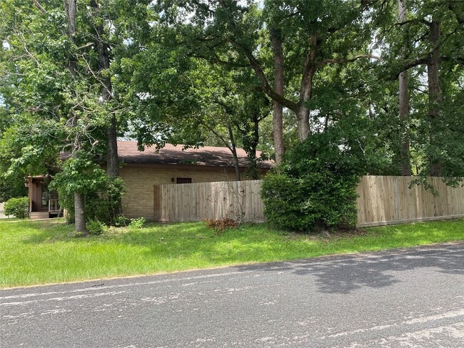 Photo - 24600 Darkwood Ct