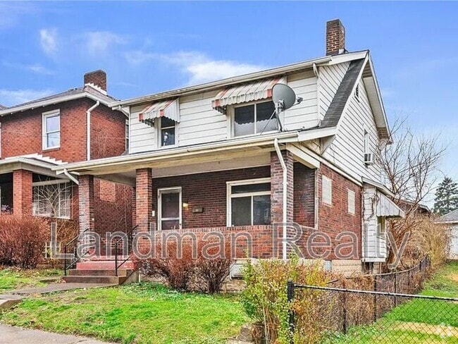 Building Photo - 1404 Maple Ave Rental
