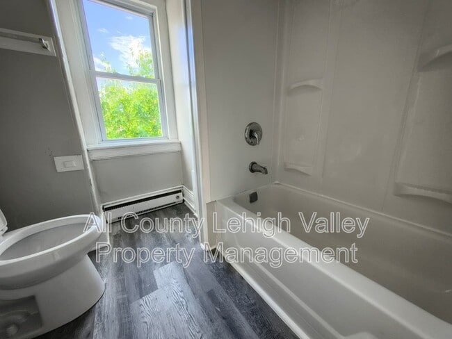 Photo - 1301 Washington St