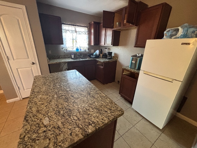 Photo - 4606 Le Villas