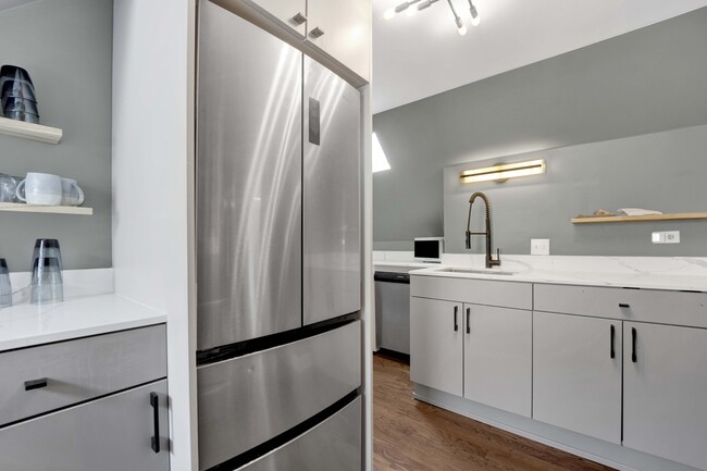 Photo - 1625 W Hollywood Ave Unit 3