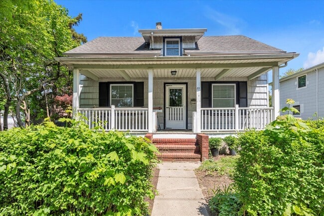 Photo - 23 S Bayles Ave House
