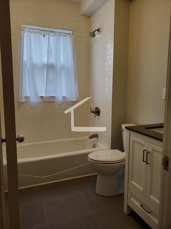 Photo - 24 Adamson St Unidad 2