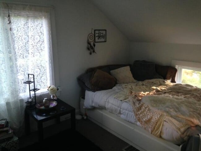 Photo - 415 Amherst Ave