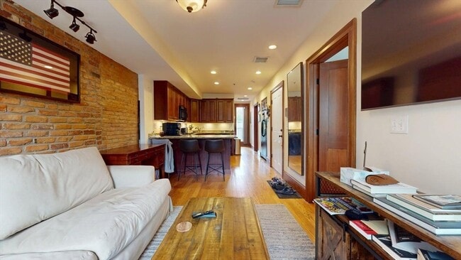 Photo - 661 Tremont St Unit 2