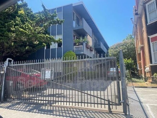 Building Photo - 356 Jayne Ave