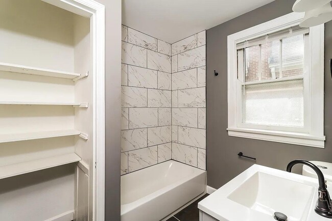 Photo - 1522 Kinney Ave