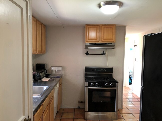 Photo - 1206 W 51st St