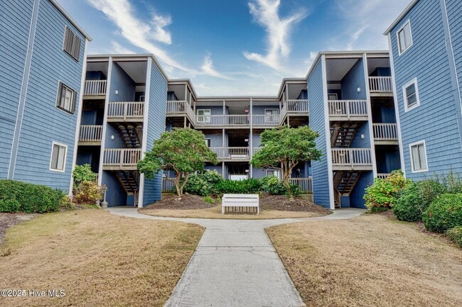 Building Photo - 2210 New River Inlet Rd Unit 254