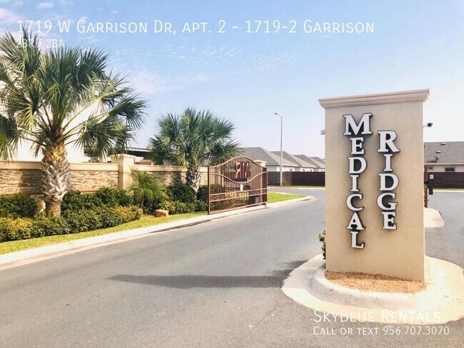 Building Photo - 1719 W Garrison Dr Unit 1719-2 Garrison