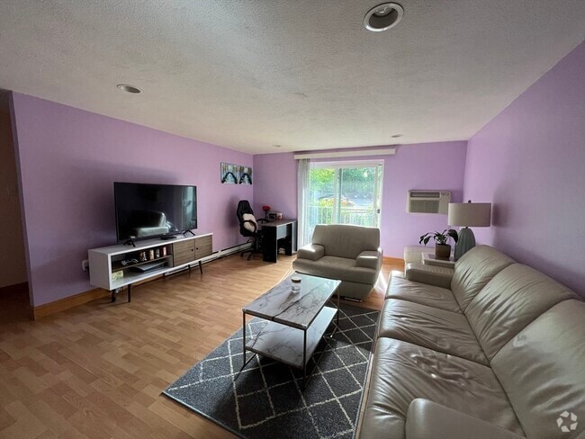 Building Photo - 25 Greentree Ln Unit 13 Rental