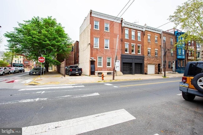 Building Photo - 545 Christian St Unit 2