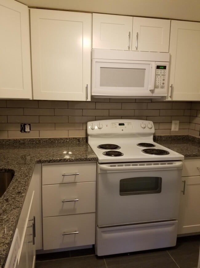 Photo - 510 Putnam Ave Unit 15R