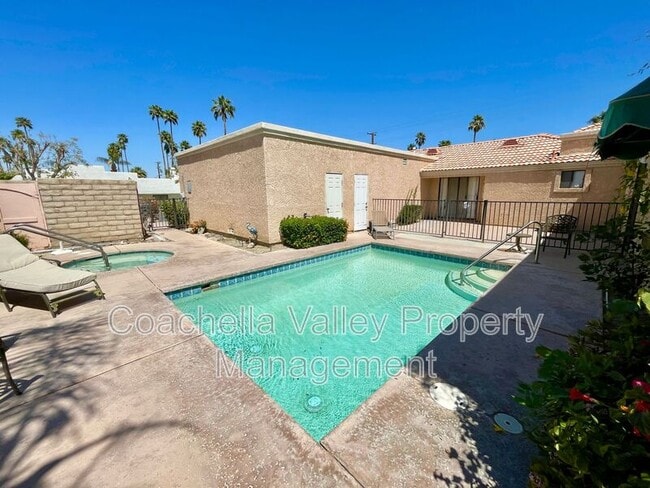 Building Photo - 74475 Driftwood Dr Unit #2