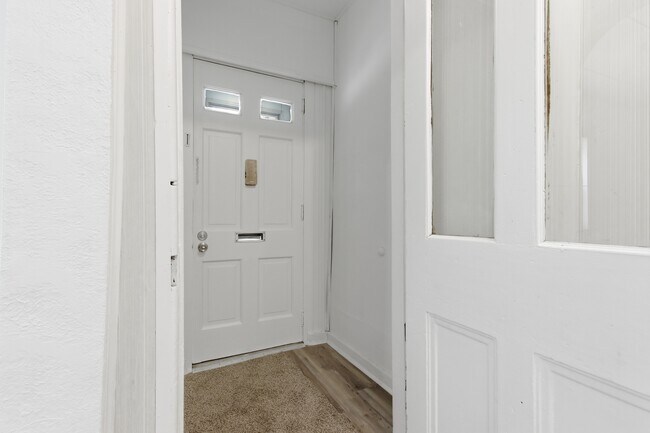 Photo - 1845 Ley St