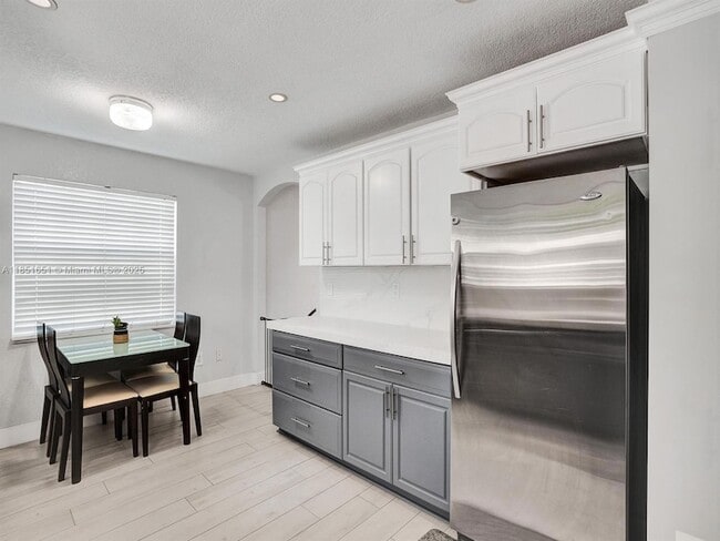 Photo - 217 SE 5th St