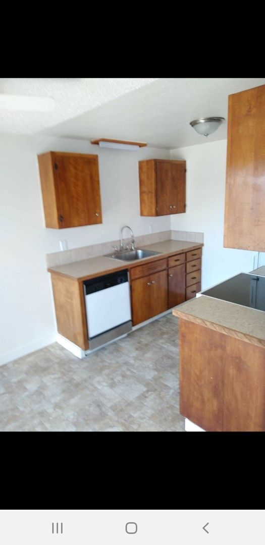 Photo - Two Bedroom Apt Homes - Central Mill Plane... Unit 2