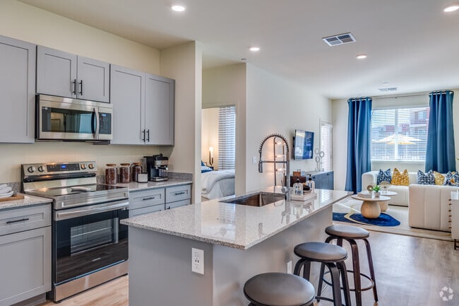 2BR, 2BA - 1,115SF