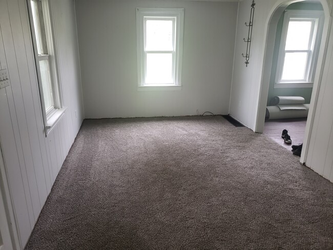 Photo - 247 Henricks Rd