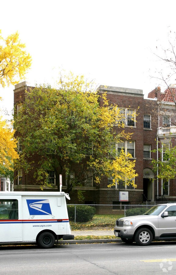 Photo - 3323 16th St NW